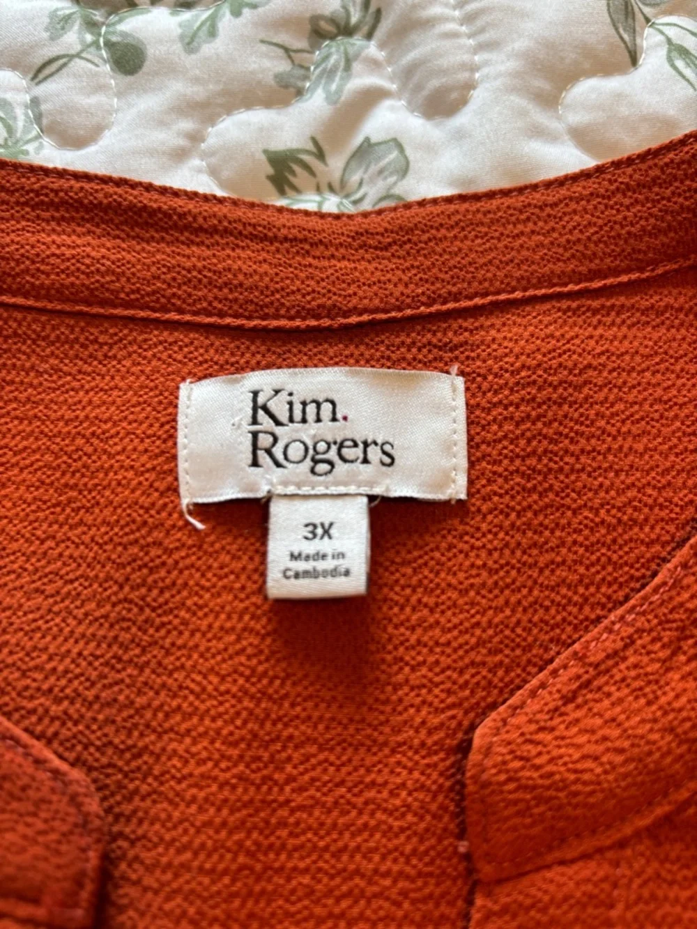 Three Tops. - Picture 4 of 7